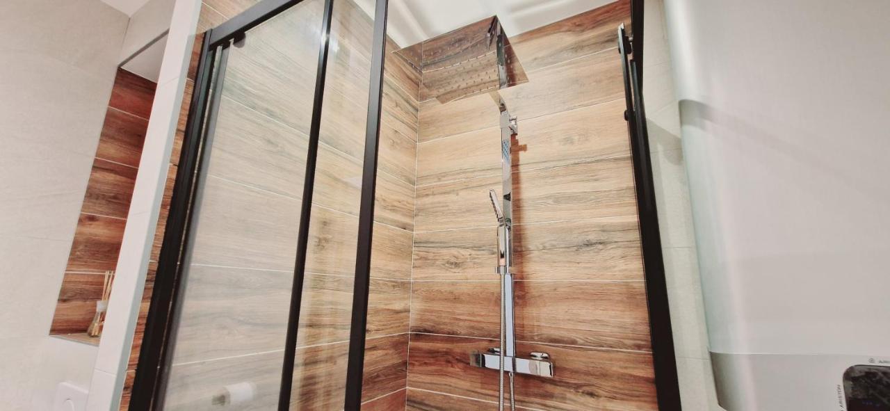 Le Claudius Apartment อานซี ภายนอก รูปภาพ
